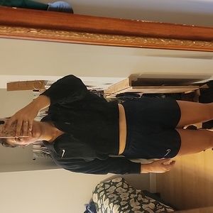 Black name cropped polo sweater